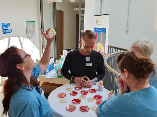 Immanuel Klinik Rüdersdorf - Nachrichten - Tag der Händehygiene in Rüdersdorf